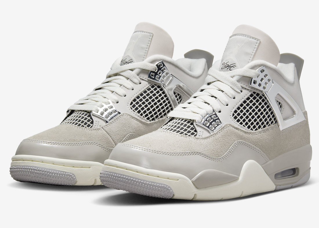 WMNS Air Jordan 4 